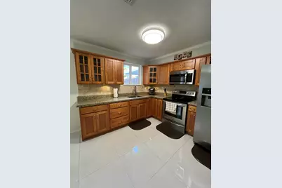 8714 NW 107 Terrace, Hialeah Gardens, FL 33018 - Photo 5