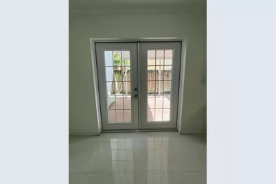 8714 NW 107 Terrace, Hialeah Gardens, FL 33018 - Photo 9