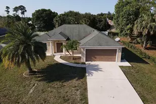 1341 SW Oriole Ln, Port Saint Lucie, FL 34953 - Photo 7