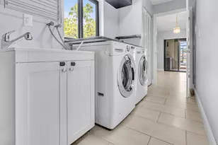 1083 NW 97th Ave, Plantation, FL 33322 - Photo 23