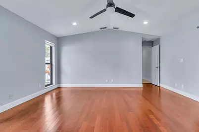 1083 NW 97th Avenue, Plantation, FL 33322 - Photo 13