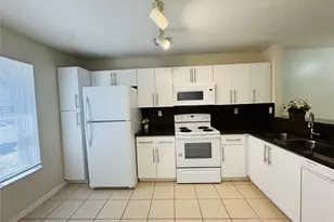 3142 SW 129th Way, Miramar, FL 33027 - Photo 5