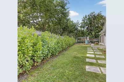 2402 NW 30th Street, Boca Raton, FL 33431 - Photo 23