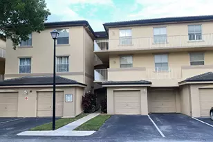 2060 Greenview Shores Blvd, Wellington, FL 33414 - Photo 1