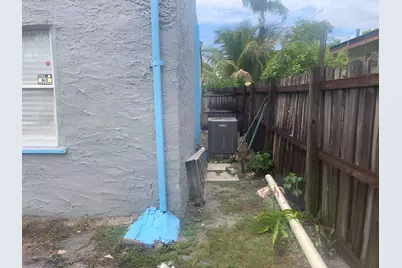 120 NW 4th Avenue, Boynton Beach, FL 33435 - Photo 15