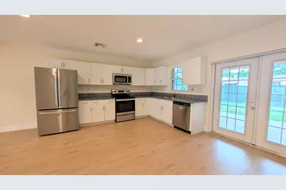 541 N 68th Way, Hollywood, FL 33024 - Photo 5