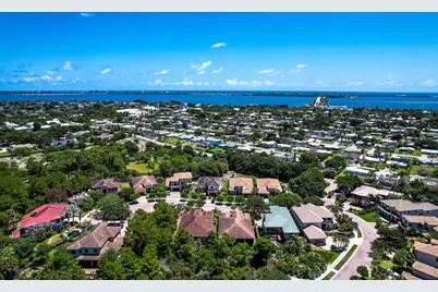 1042 NE Savanna Oaks Way, Jensen Beach, FL 34957 - Photo 47