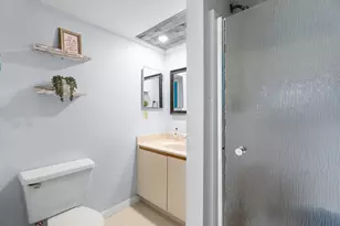 1201 SE Parkview Pl, Stuart, FL 34994 - Photo 17