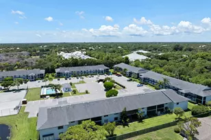 1201 SE Parkview Pl, Stuart, FL 34994 - Photo 33