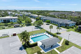 1201 SE Parkview Pl, Stuart, FL 34994 - Photo 25
