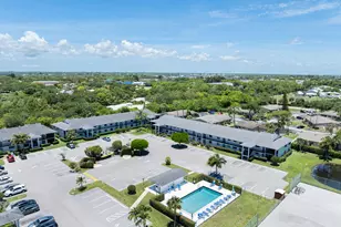 1201 SE Parkview Pl, Stuart, FL 34994 - Photo 29