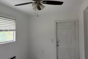 906 SE Tarpon Ave, Stuart, FL 34994 - Photo 3
