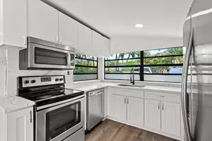 340 NE 26th Ct, Pompano Beach, FL 33064 - Photo 3