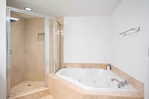 2001 N Ocean Blvd, Fort Lauderdale, FL 33305 - Photo 19