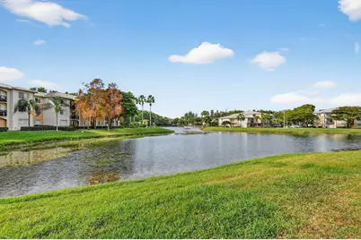 600 Crestwood Court N #607, Royal Palm Beach, FL 33411 - Photo 3