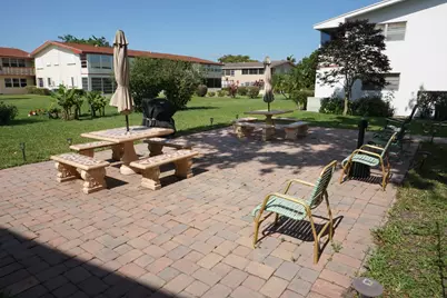34 Andover B, West Palm Beach, FL 33417 - Photo 9