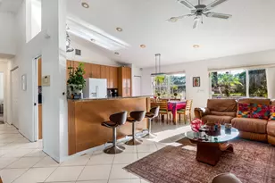 3171 Overlook Rd, Davie, FL 33328 - Photo 7