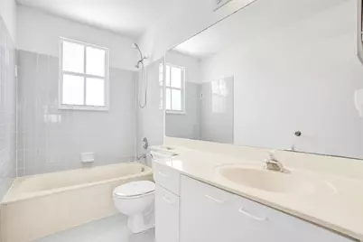 6733 Bayfront Drive, Margate, FL 33063 - Photo 13