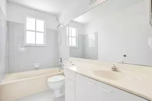 6733 Bayfront Dr, Margate, FL 33063 - Photo 13