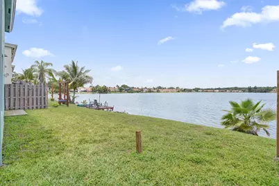 6733 Bayfront Drive, Margate, FL 33063 - Photo 33