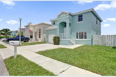 6733 Bayfront Drive, Margate, FL 33063 - Photo 5