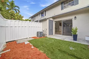 8207 Fairway Rd, Sunrise, FL 33351 - Photo 25