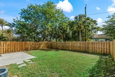 4863 Gulfstream Road, Lake Worth, FL 33460 - Photo 5