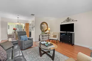 5017 NW 49th Rd, Tamarac, FL 33319 - Photo 5