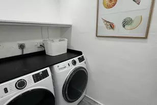 2864 NE 32nd St, Fort Lauderdale, FL 33306 - Photo 25