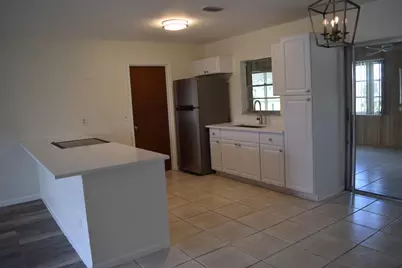 1881 SE Airoso Boulevard, Port Saint Lucie, FL 34984 - Photo 5