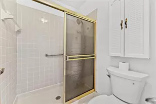 5537 Parkwalk Cir E, Boynton Beach, FL 33472 - Photo 11