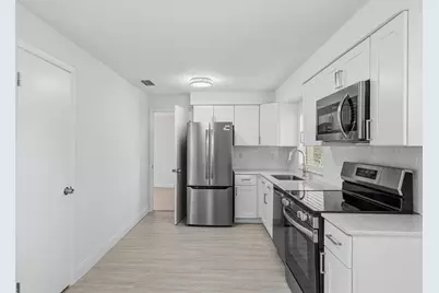 311 Essex Drive, Fort Pierce, FL 34946 - Photo 3