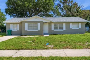 311 Essex Dr, Fort Pierce, FL 34946 - Photo 1