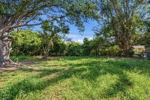 311 Essex Dr, Fort Pierce, FL 34946 - Photo 27