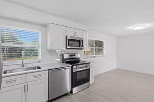 311 Essex Dr, Fort Pierce, FL 34946 - Photo 5