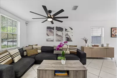 10870 NW 12th Drive, Plantation, FL 33322 - Photo 11