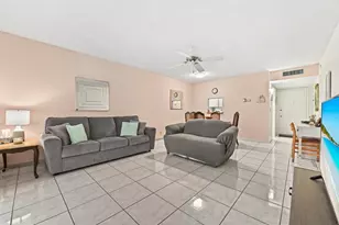 701 Lori Dr, Palm Springs, FL 33461 - Photo 3