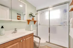 201 Valencia I, Delray Beach, FL 33446 - Photo 17