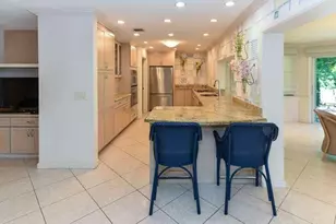 437 French Royale Cir, Atlantis, FL 33462 - Photo 11