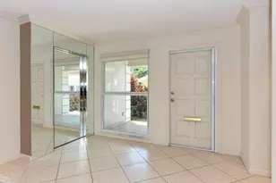 437 French Royale Cir, Atlantis, FL 33462 - Photo 5