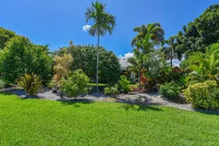 437 French Royale Cir, Atlantis, FL 33462 - Photo 35