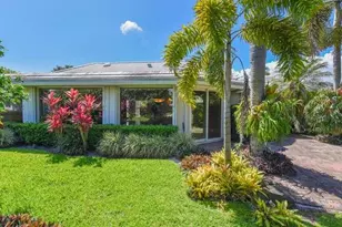 437 French Royale Cir, Atlantis, FL 33462 - Photo 3