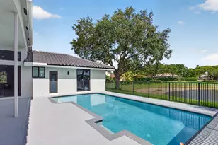 8521 NW 43rd Ct, Coral Springs, FL 33065 - Photo 7