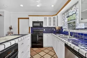 742 Hollywood Blvd, Hollywood, FL 33019 - Photo 11
