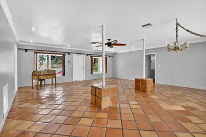 742 Hollywood Boulevard, Hollywood, FL 33019 - Photo 7