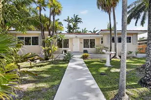 742 Hollywood Blvd, Hollywood, FL 33019 - Photo 1