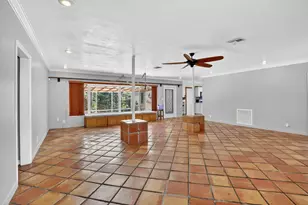 742 Hollywood Blvd, Hollywood, FL 33019 - Photo 5