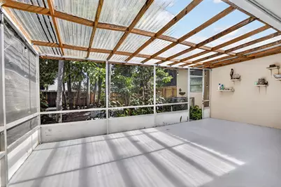 742 Hollywood Boulevard, Hollywood, FL 33019 - Photo 29