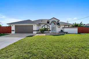 434 SW Jeanne Ave, Port Saint Lucie, FL 34953 - Photo 1