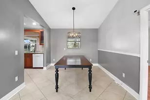 3087 SE Galt Cir, Port Saint Lucie, FL 34984 - Photo 9